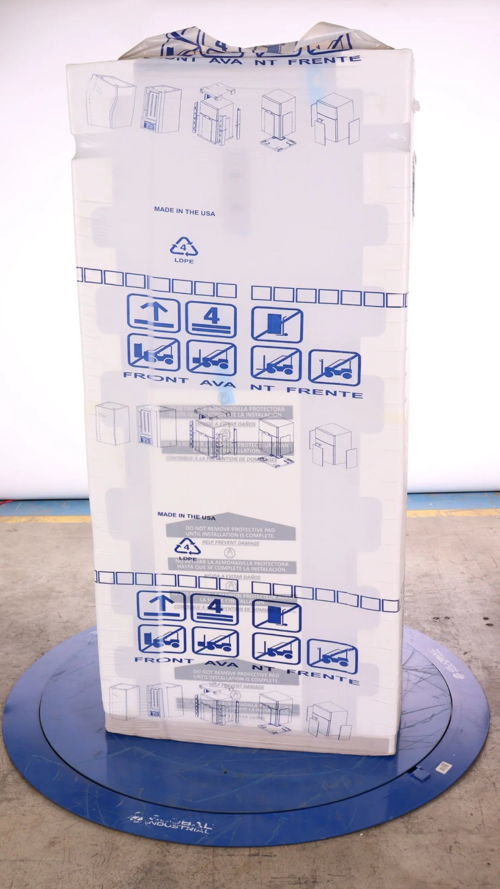 20 cu ft. Upright Freezer with Auto-Close Doors U528