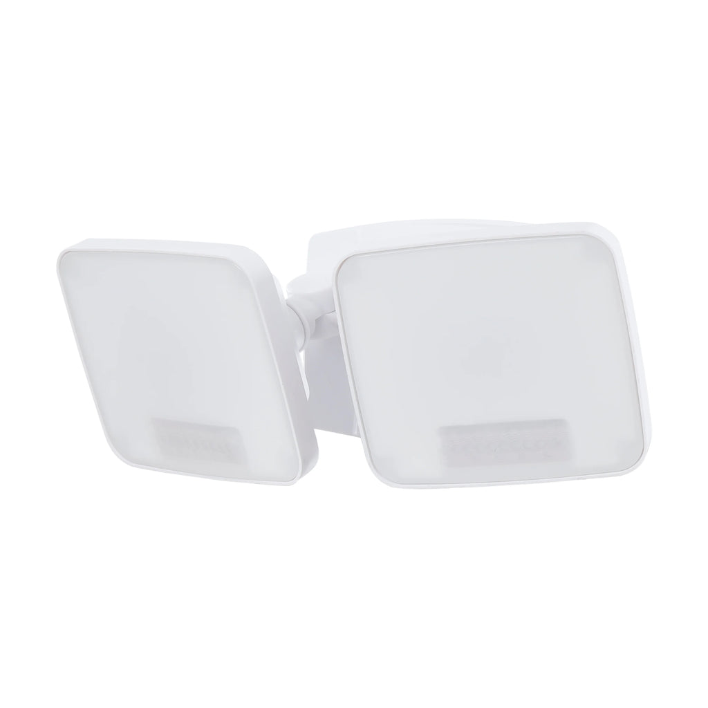 600 Lumen Dual Head LED Security Light B26841