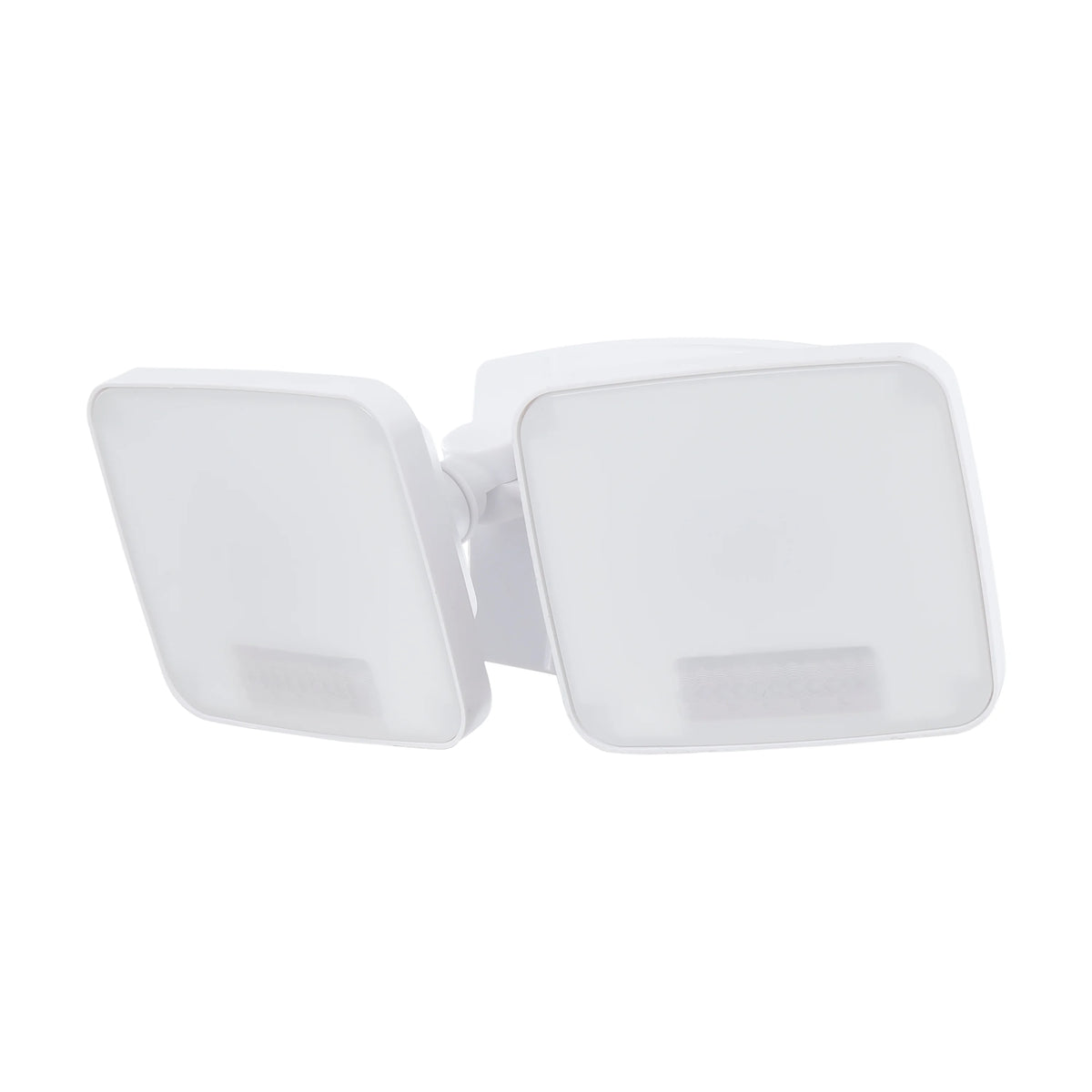 600 Lumen Dual Head LED Security Light B26841