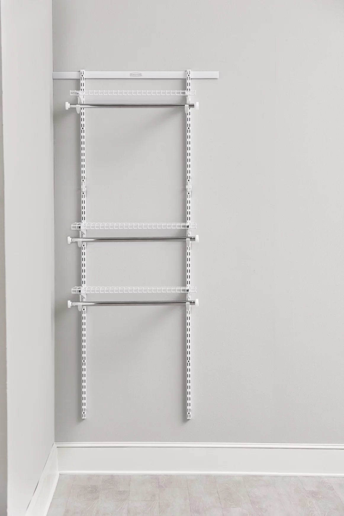 Steel Expandable Closet Kit, White R30391