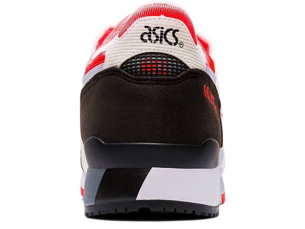 White Flash Coral Sneakers B52591