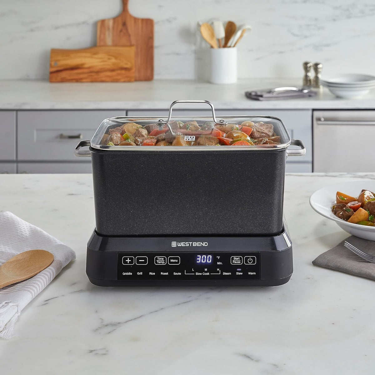 6-Quart Black Non-Stick Slow Cooker R443