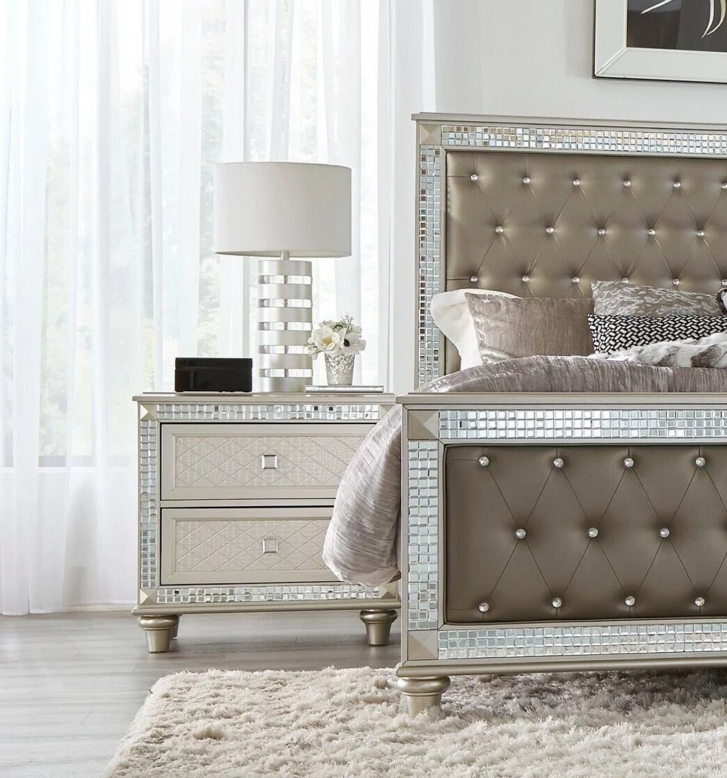 3pc King Bed Nightstands Upholstered Headboard Set D75909