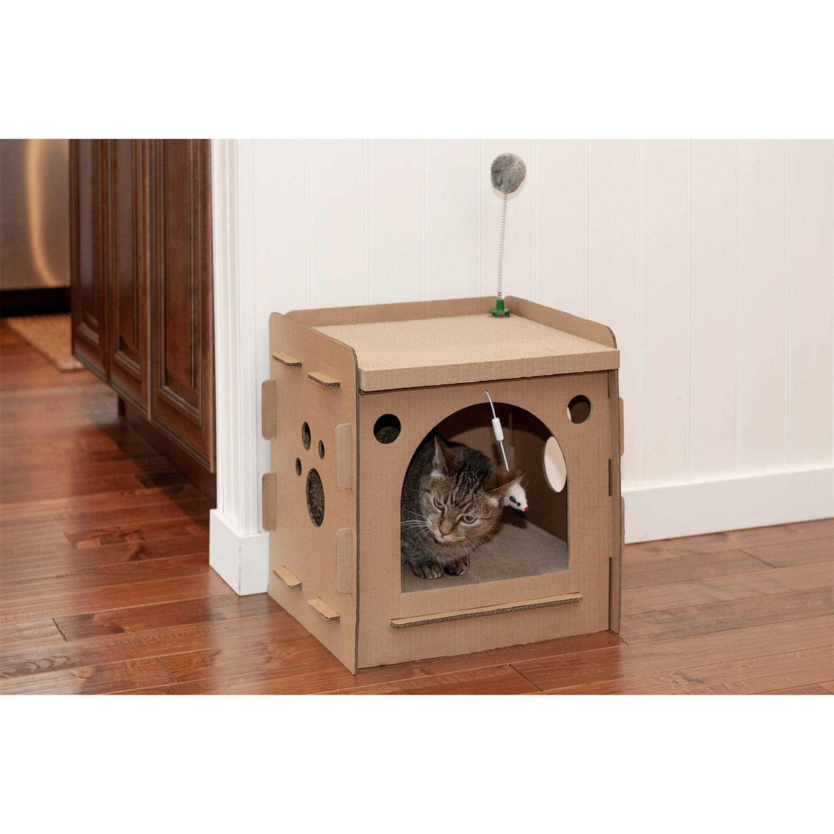 Corrugated Cat Scratcher House with Catnip I6187