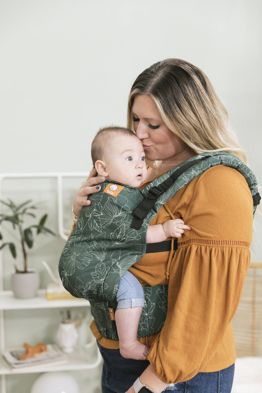 Tula Baby Carrier Z8337